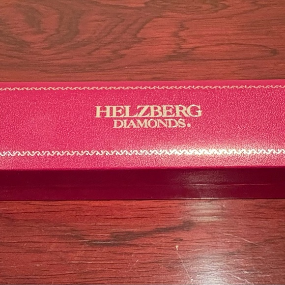 Ladies 10 Karat Tennis Bracelet - Picture 5 of 7